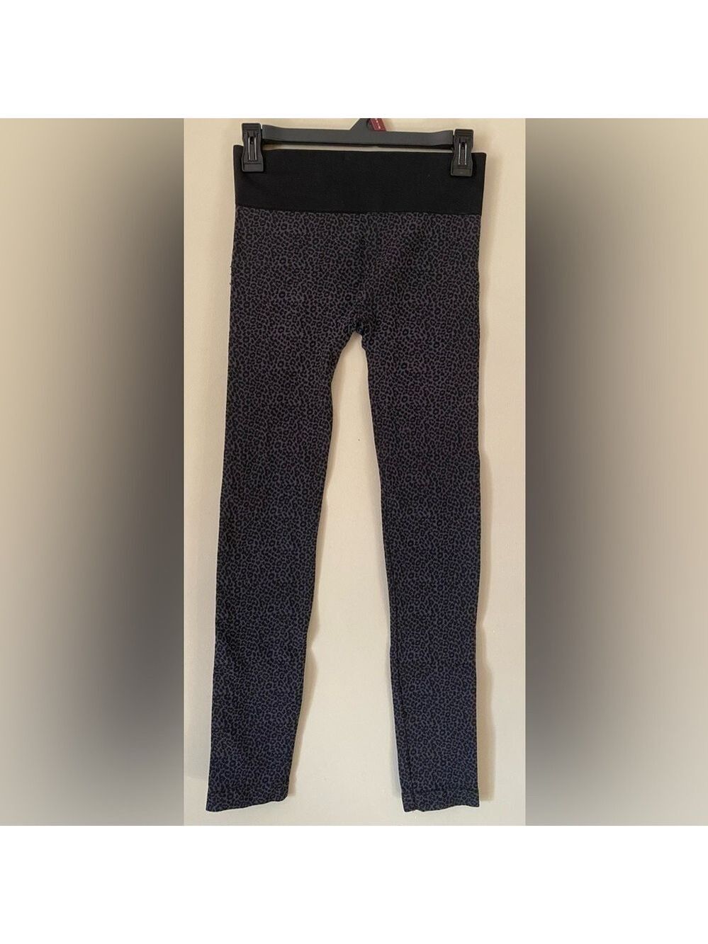 Legacy Animal Print Leggings M NWOT